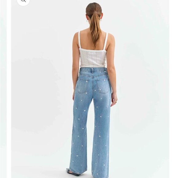 Daze Far Out High Rise Wide in Daze-Y - Picture 2 of 11